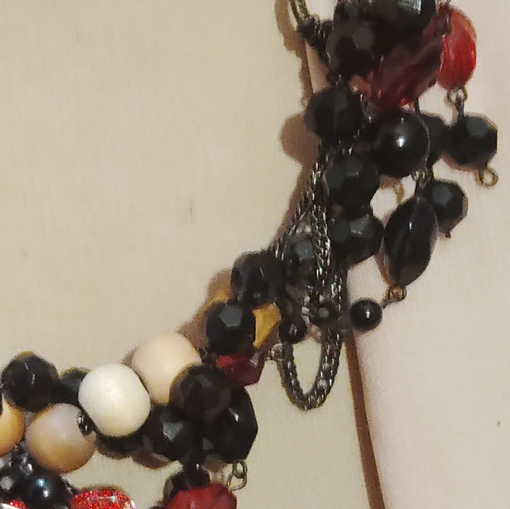 Handcrafted Super Chunky Gothic Black & Red 18" Beaded Necklace Collar - Picture 6 of 8